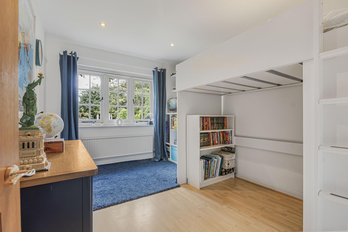 Northfield Avenue, Lower Shiplake